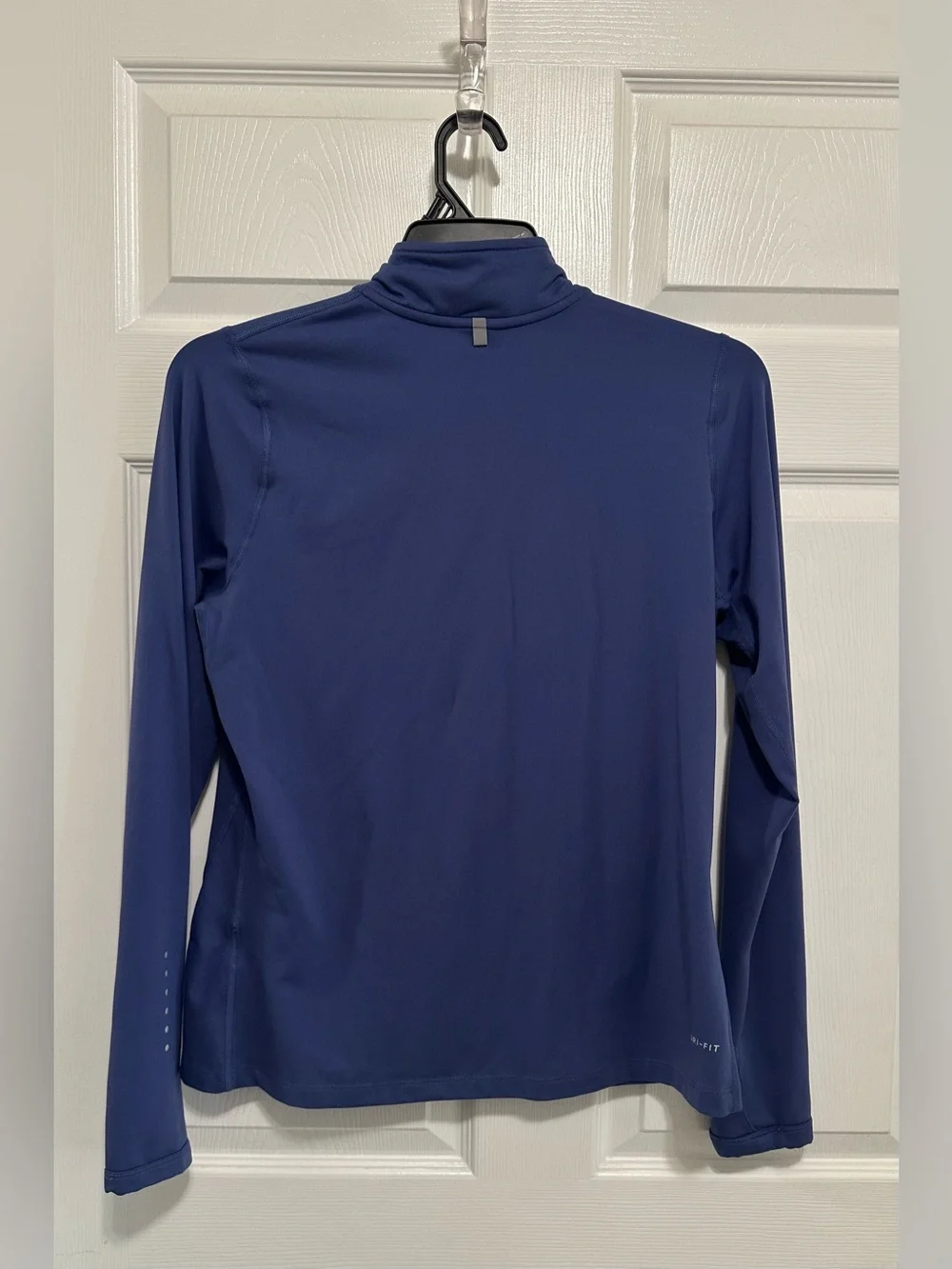 Nike Element Dri-Fit Running Womens Large 1/2 Zip Pullover Purple Long Sleeve
